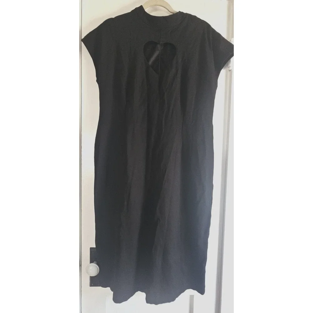 Retro Licious woman 2X BLACK heart-shaped cutout front midi dress